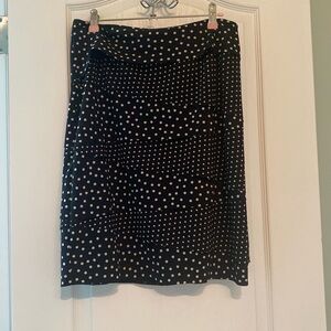 Fun WHBM size 8 black and ivory polka dot skirt! cute layers and so flattering!